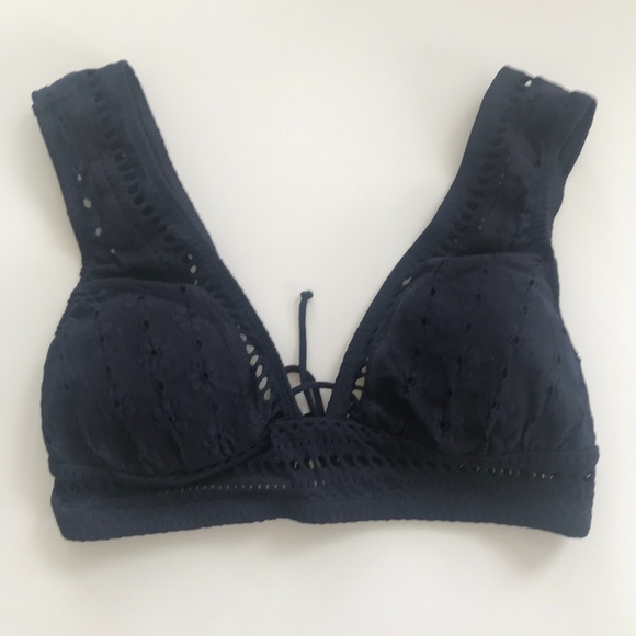 Robin Piccone navy crochet eyelet lace bikini top - Picture 2 of 3